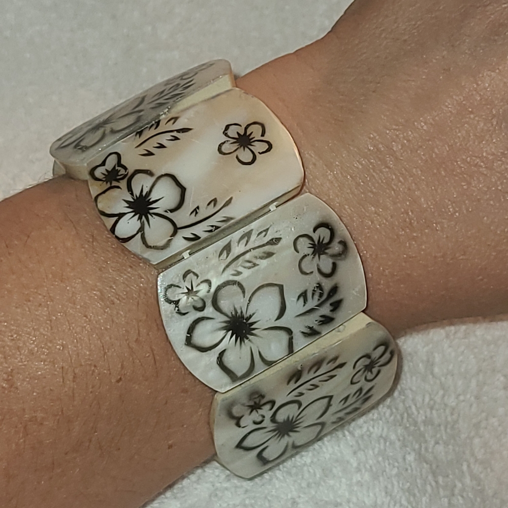 Mother of Pearl Inlay & Resin Block Hand Painted Stretch Bracelet